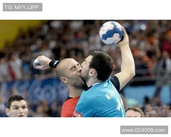 足球场上的幽默时刻足球明星们的搞笑瞬间合集 足球场上的幽默时刻足球明星们的搞笑瞬间合集