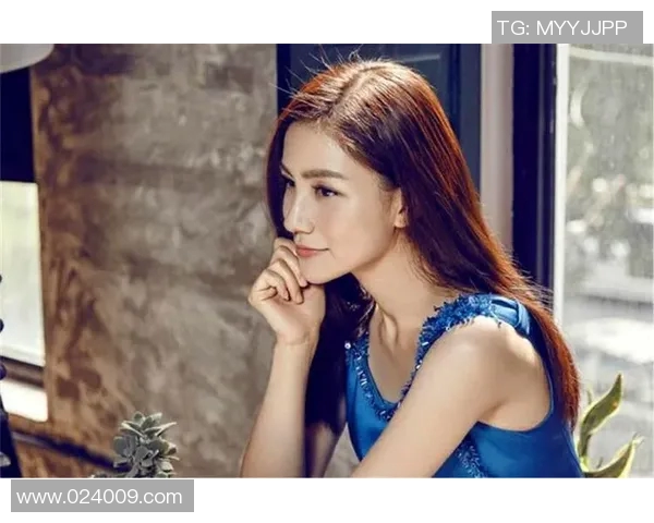 足球明星与超美老婆的甜蜜生活揭秘,爱情与事业的完美平衡 足球明星与超美老婆的甜蜜生活揭秘,爱情与事业的完美平衡